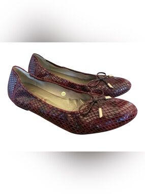 Sabrina’s Red Leather Snakeskin Pattern Bow Detail Slip On Flats women’s 39/US 8